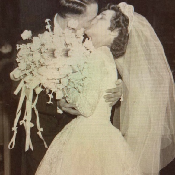 1980's Capette Bridal Hat - Picture 9 of 9